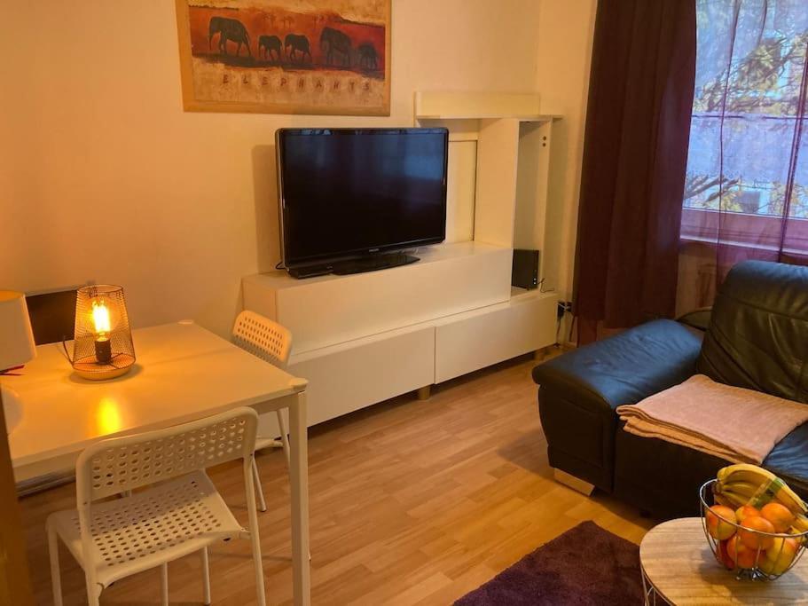 Toll Apartment Am Rhein Netflix Internet 1000 Mbits, Free Parking Duisburg Buitenkant foto
