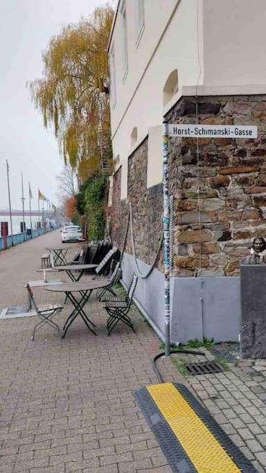 Toll Apartment Am Rhein Netflix Internet 1000 Mbits, Free Parking Duisburg Buitenkant foto